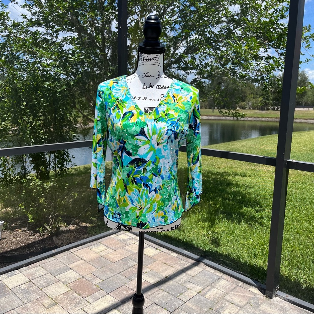 BRITTANY BLACK Size M  Floral Blouse